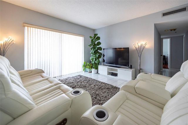 3850 Washington Street 710, Hollywood, FL 33021