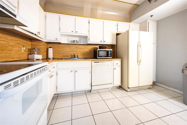 3850 Washington Street 710, Hollywood, FL 33021