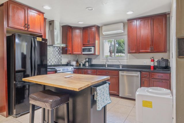 24297 Ave 324, Woodlake, CA 93286