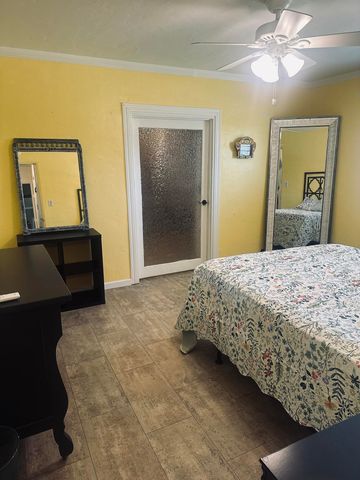 24297 Ave 324, Woodlake, CA 93286