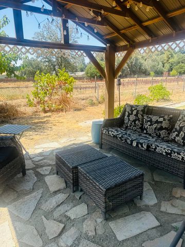 24297 Ave 324, Woodlake, CA 93286