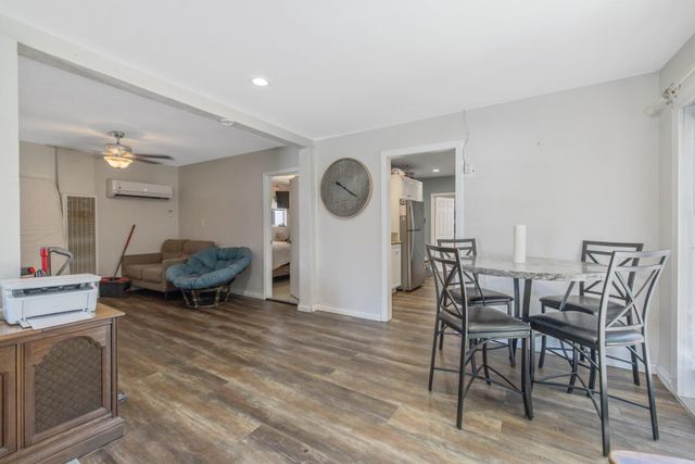 24297 Ave 324, Woodlake, CA 93286