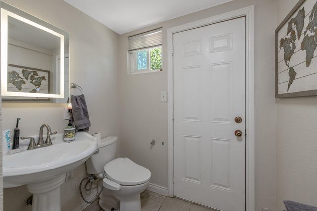 24297 Ave 324, Woodlake, CA 93286