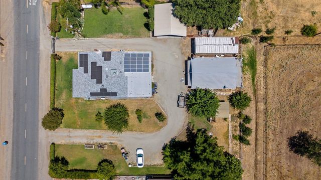 24297 Ave 324, Woodlake, CA 93286