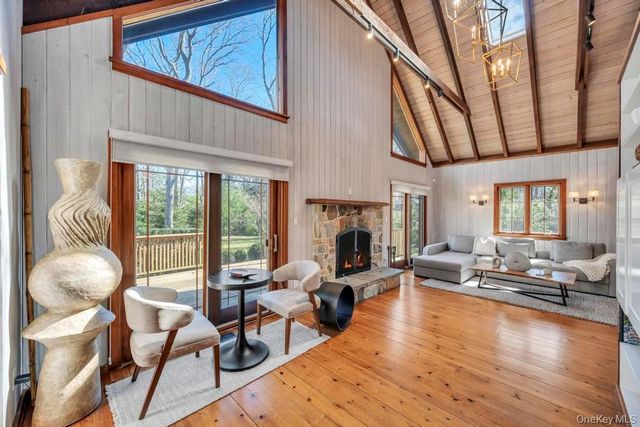 150 Copeces Lane, East Hampton, NY 11937