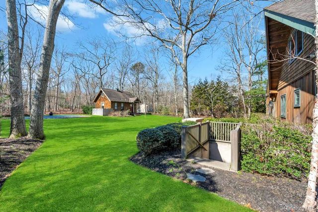 150 Copeces Lane, East Hampton, NY 11937