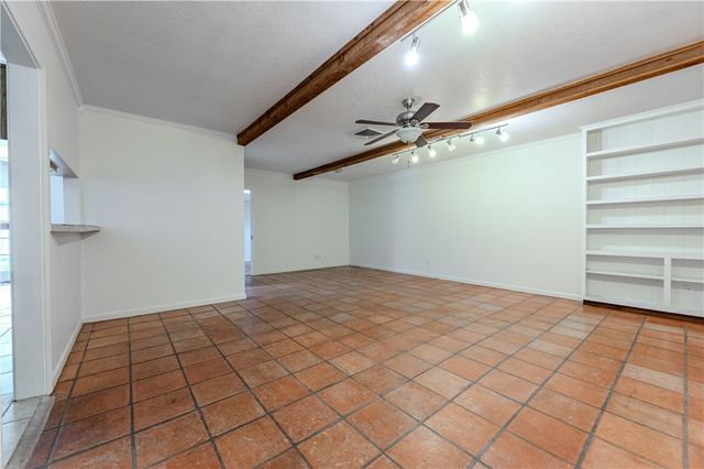 809 Crestview Dr, Corpus Christi, TX 78412