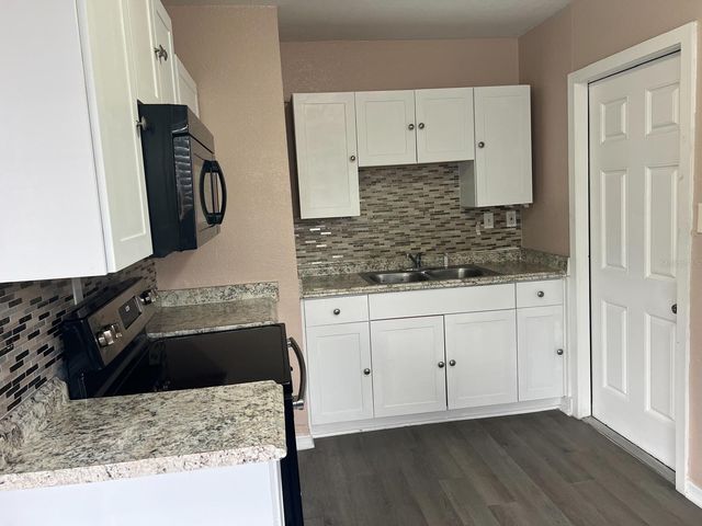 7015 PONDEROSA DRIVE, Tampa, FL 33637