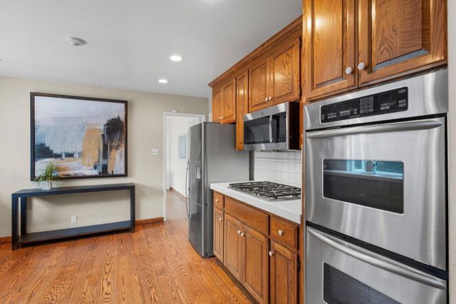 135 Harcross Road, Woodside, CA 94062