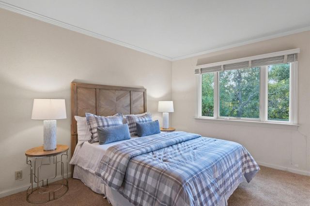 135 Harcross Road, Woodside, CA 94062