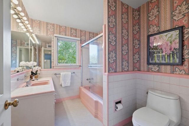 135 Harcross Road, Woodside, CA 94062