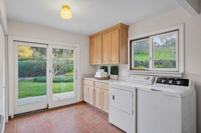 135 Harcross Road, Woodside, CA 94062