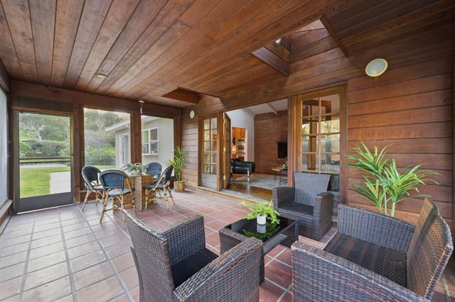 135 Harcross Road, Woodside, CA 94062