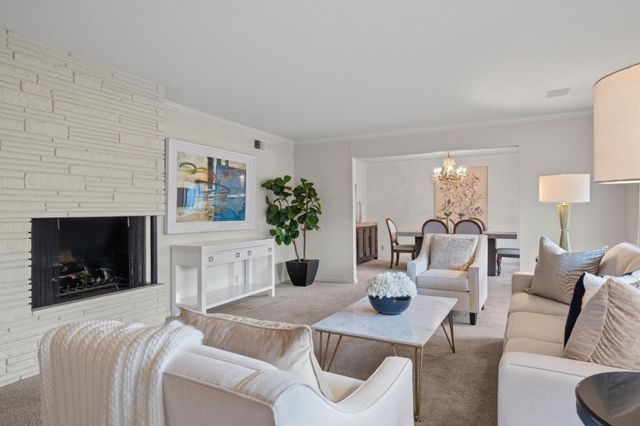 135 Harcross Road, Woodside, CA 94062