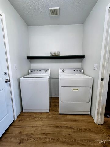 19098 Kenney Way, Caldwell, ID 83605
