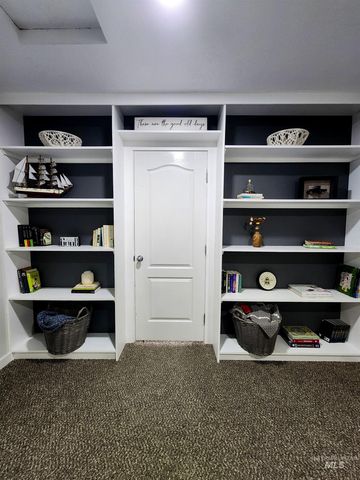 19098 Kenney Way, Caldwell, ID 83605