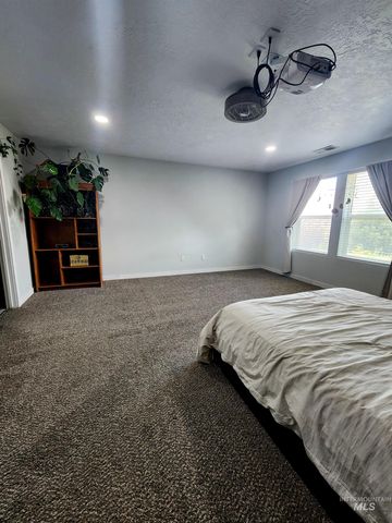 19098 Kenney Way, Caldwell, ID 83605