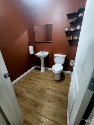 19098 Kenney Way, Caldwell, ID 83605