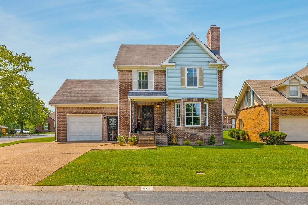 401 N Cameron Ct, Hermitage, TN 37076