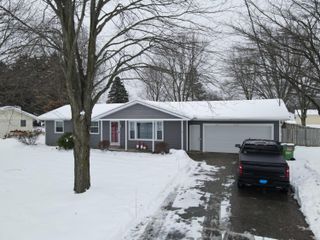 10300 Springwood Drive, Holland Twp, MI 49464