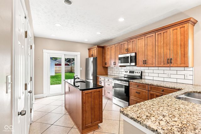 4543 Carrollton Avenue, Indianapolis, IN 46205
