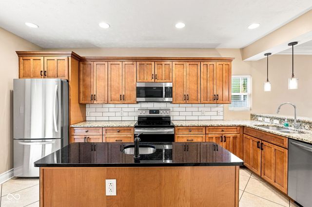 4543 Carrollton Avenue, Indianapolis, IN 46205