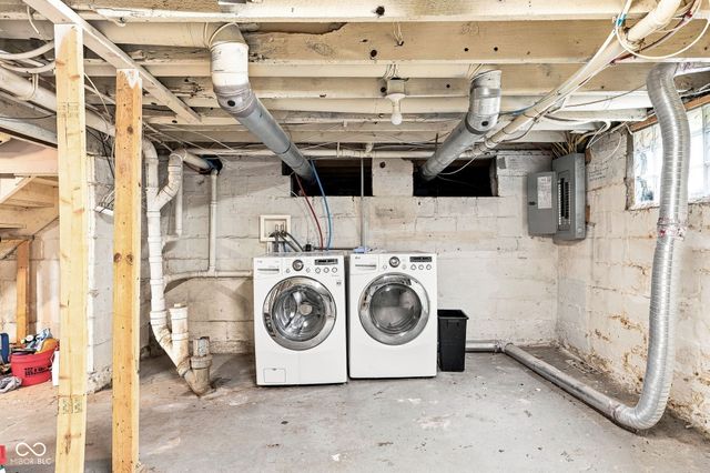 4543 Carrollton Avenue, Indianapolis, IN 46205