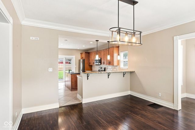 4543 Carrollton Avenue, Indianapolis, IN 46205