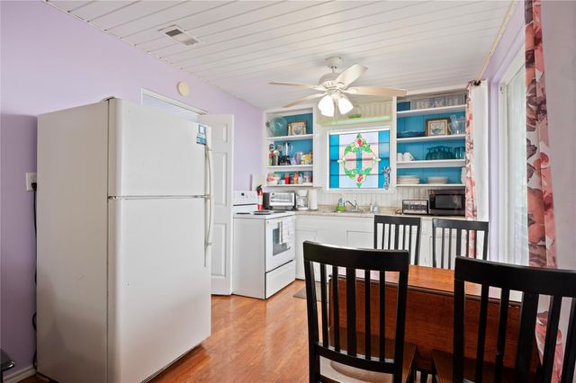 17423 Bristow Drive, Galveston, TX 77554