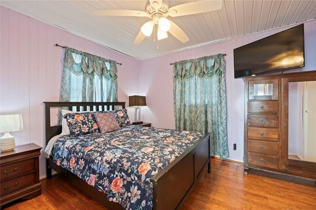 17423 Bristow Drive, Galveston, TX 77554