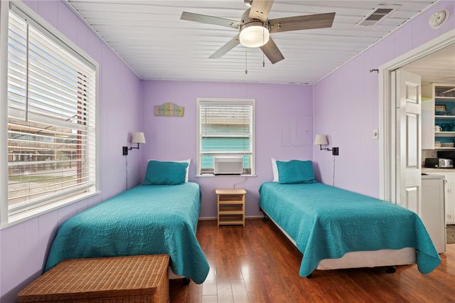 17423 Bristow Drive, Galveston, TX 77554