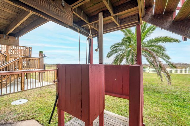 17423 Bristow Drive, Galveston, TX 77554