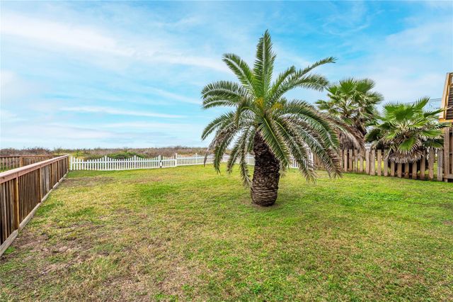 17423 Bristow Drive, Galveston, TX 77554