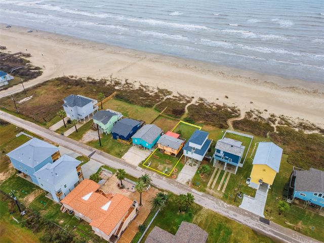 17423 Bristow Drive, Galveston, TX 77554