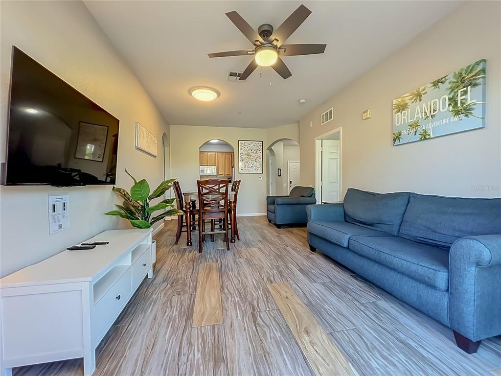Image 22 of property listing at 4814 CAYVIEW AVENUE 10213, Orlando, FL 32819