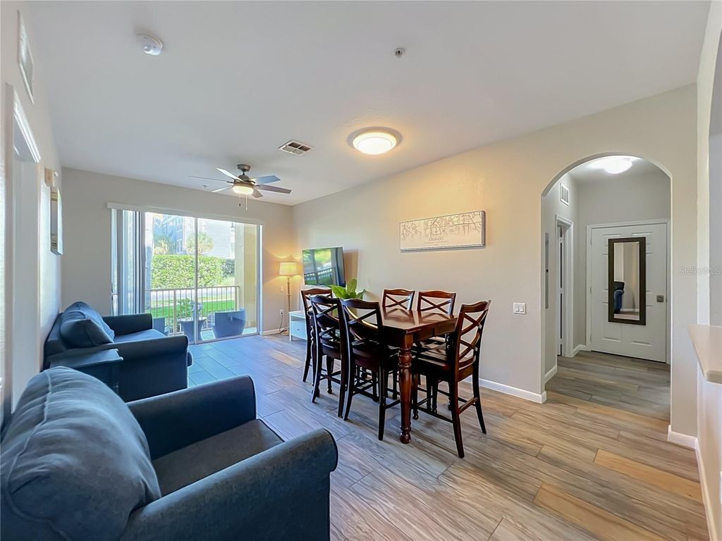 Image 25 of property listing at 4814 CAYVIEW AVENUE 10213, Orlando, FL 32819
