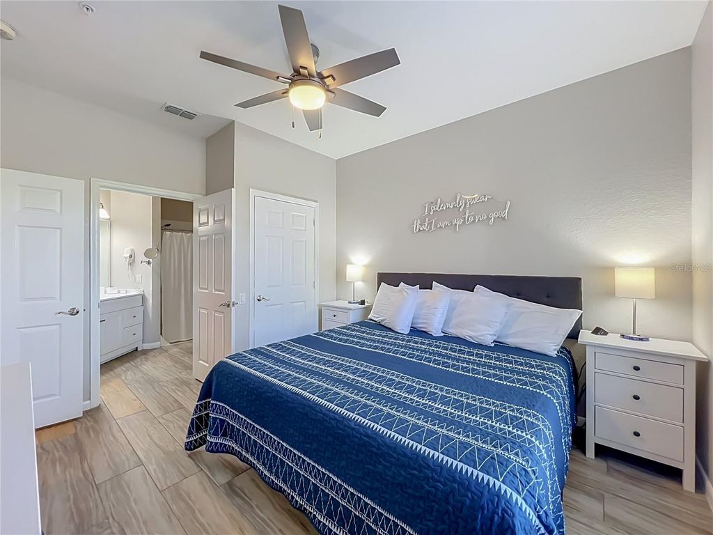 Image 5 of property listing at 4814 CAYVIEW AVENUE 10213, Orlando, FL 32819