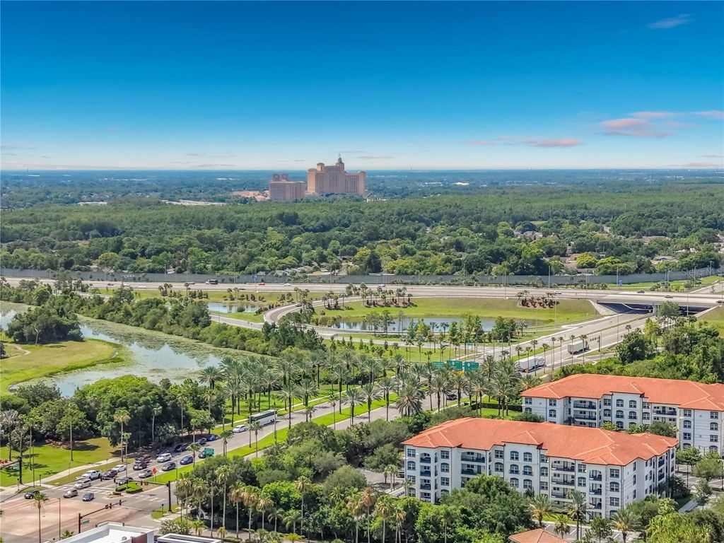 Image 51 of property listing at 4814 CAYVIEW AVENUE 10213, Orlando, FL 32819