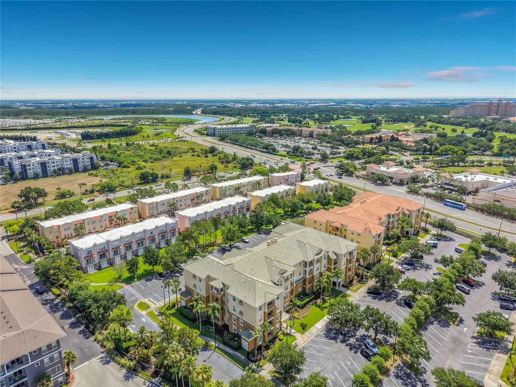 Image 52 of property listing at 4814 CAYVIEW AVENUE 10213, Orlando, FL 32819