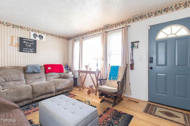 152 Shaw Street, Lebanon, VA 24266