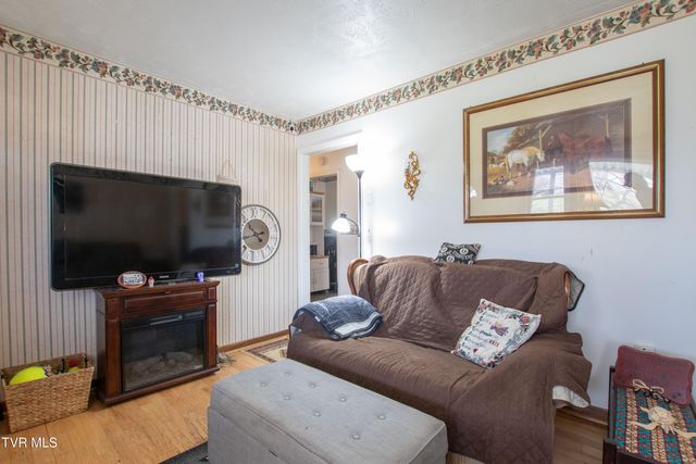 152 Shaw Street, Lebanon, VA 24266