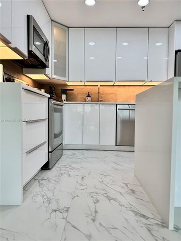 7800 Collins Ave 101, Miami Beach, FL 33141