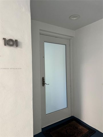 7800 Collins Ave 101, Miami Beach, FL 33141