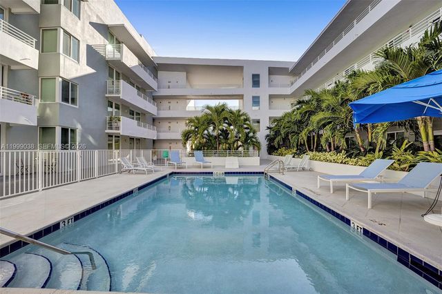 7800 Collins Ave 101, Miami Beach, FL 33141