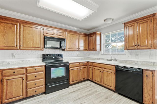 6114 RUTGERS Street, Amarillo, TX 79109