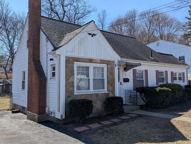 14 Hillside Road, Braintree, MA 02184