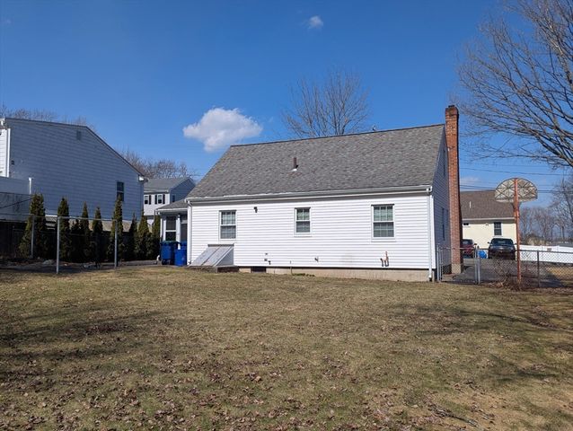 14 Hillside Road, Braintree, MA 02184