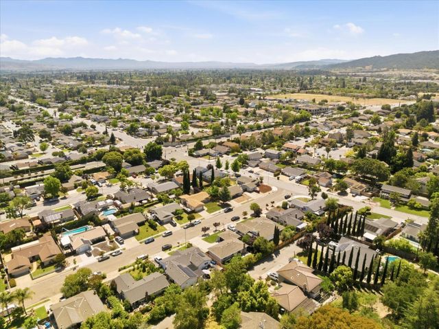 8545 Ousley Drive, Gilroy, CA 95020