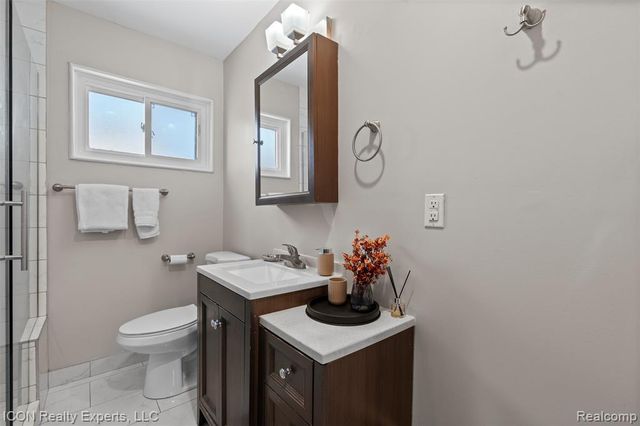 1809 Farnum Avenue, Royal Oak, MI 48067