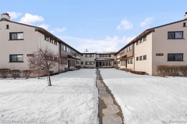 1809 Farnum Avenue, Royal Oak, MI 48067